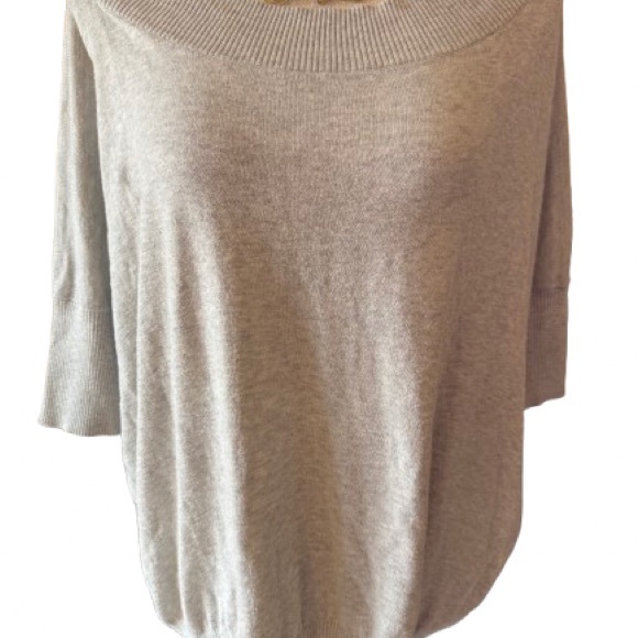 CAbi Sweaters - CAbi Women's Dolman Light Gray Top- Small